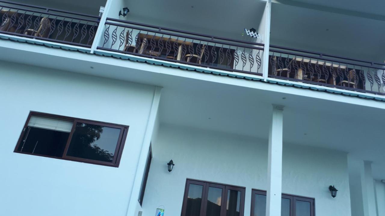 Tama'S Holiday Apartment Victoria Ngoại thất bức ảnh